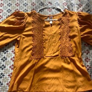 A beautiful flowing top